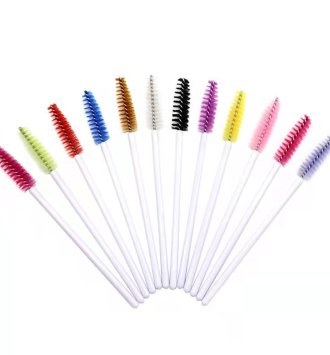 Brush for strip lashes