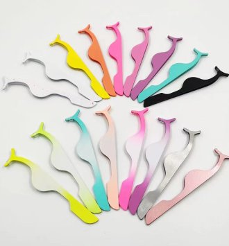 Tweezer for strip lashes