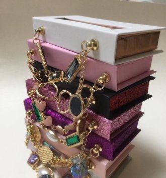 Paper box with chains