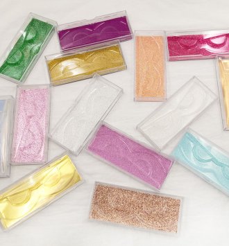 Paper cards inside the box/tray