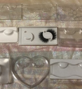 Single-pair lash tray